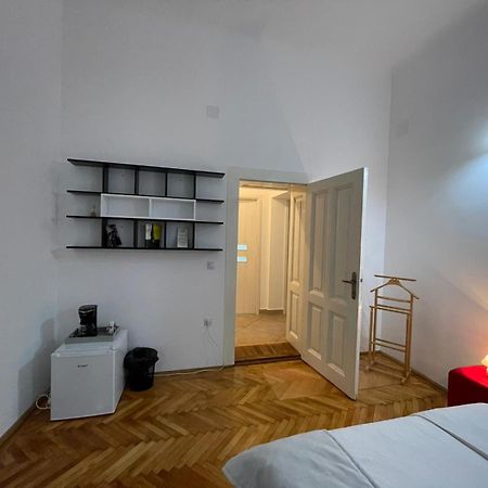 1501 Wergass 18 Daire Sibiu Oda fotoğraf